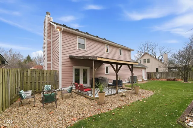 $315,000 | 7353 Fairway Cir E Drive, Indianapolis, IN 46236