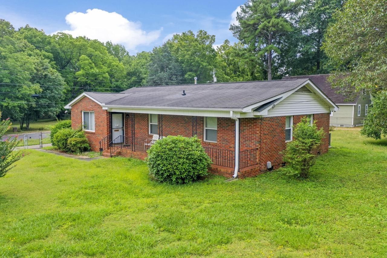 3001 Woods Place Raleigh, NC 27607 - Photo 2 of 15 Exterior Front