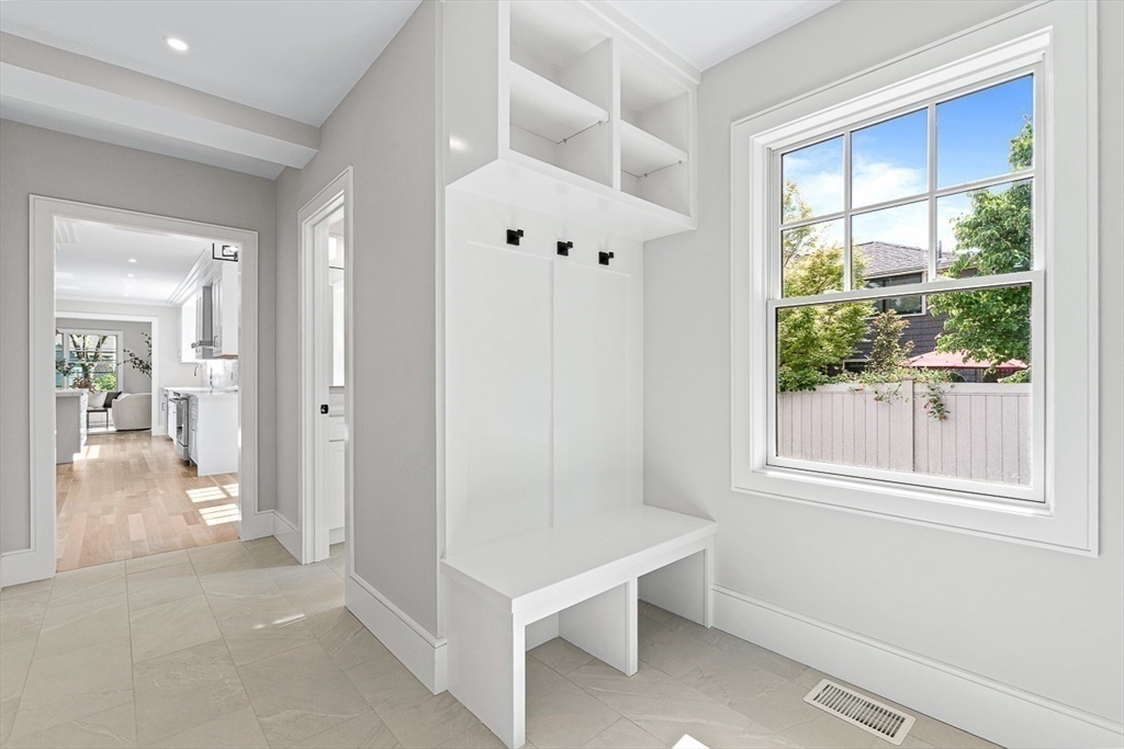 2 Summit Road Wellesley, MA 02482 - Photo 11 of 34