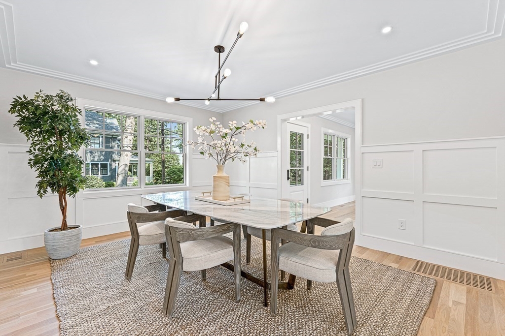 2 Summit Road Wellesley, MA 02482 - Photo 14 of 34