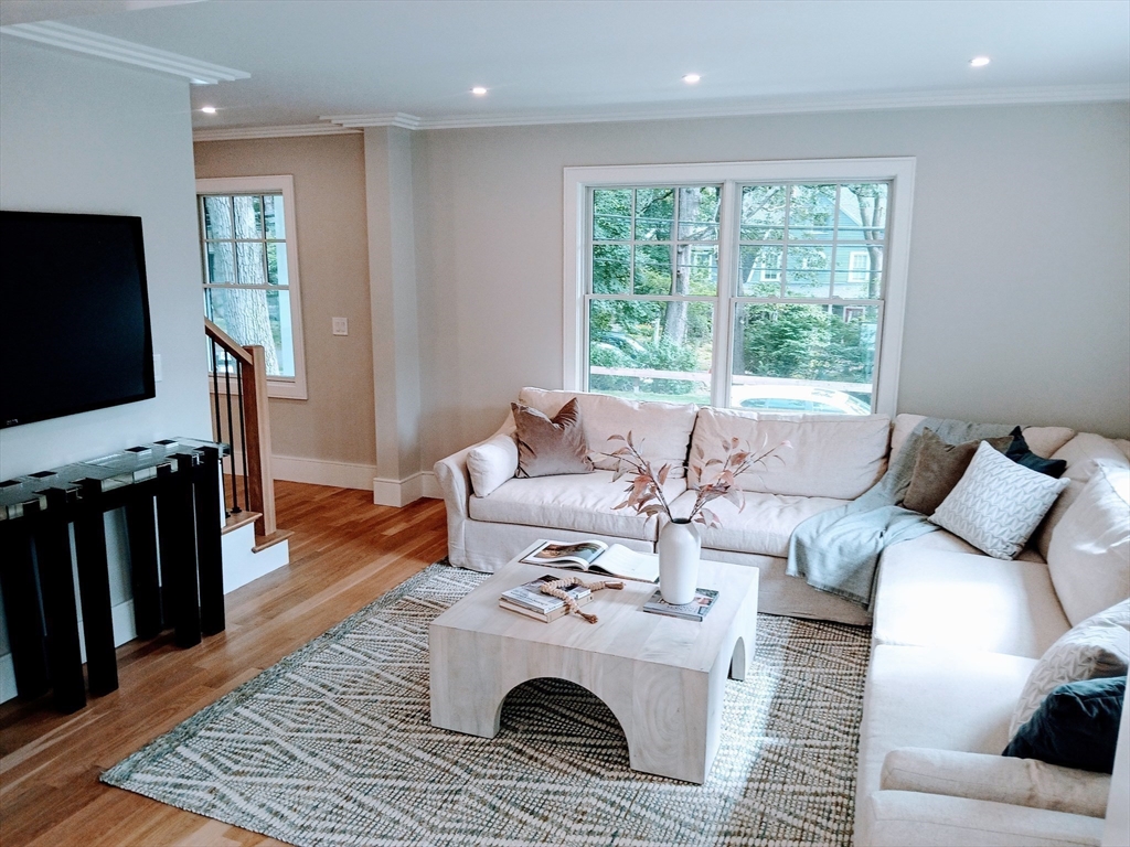 2 Summit Road Wellesley, MA 02482 - Photo 6 of 34