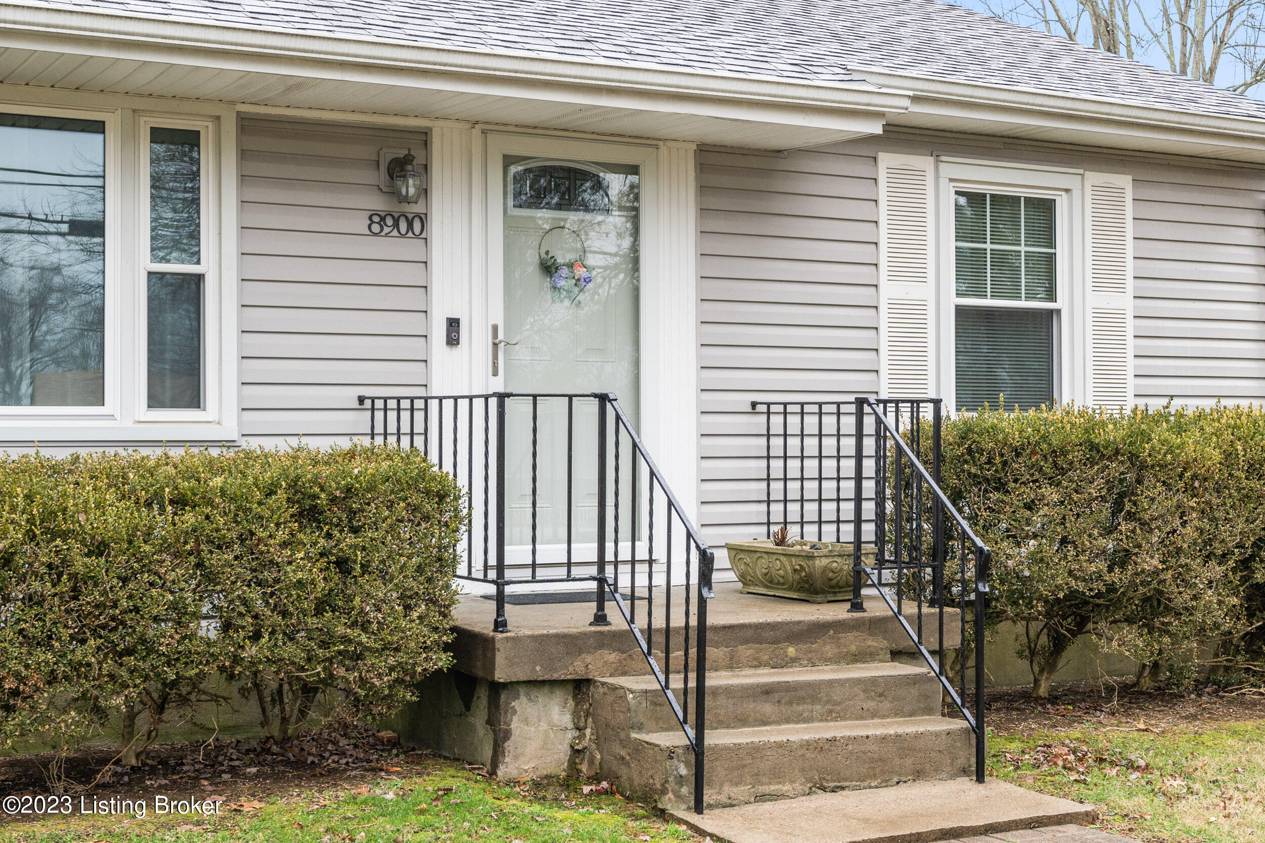 8900 Ferndale Road Louisville, KY 40291 - Photo 4 of 33 4