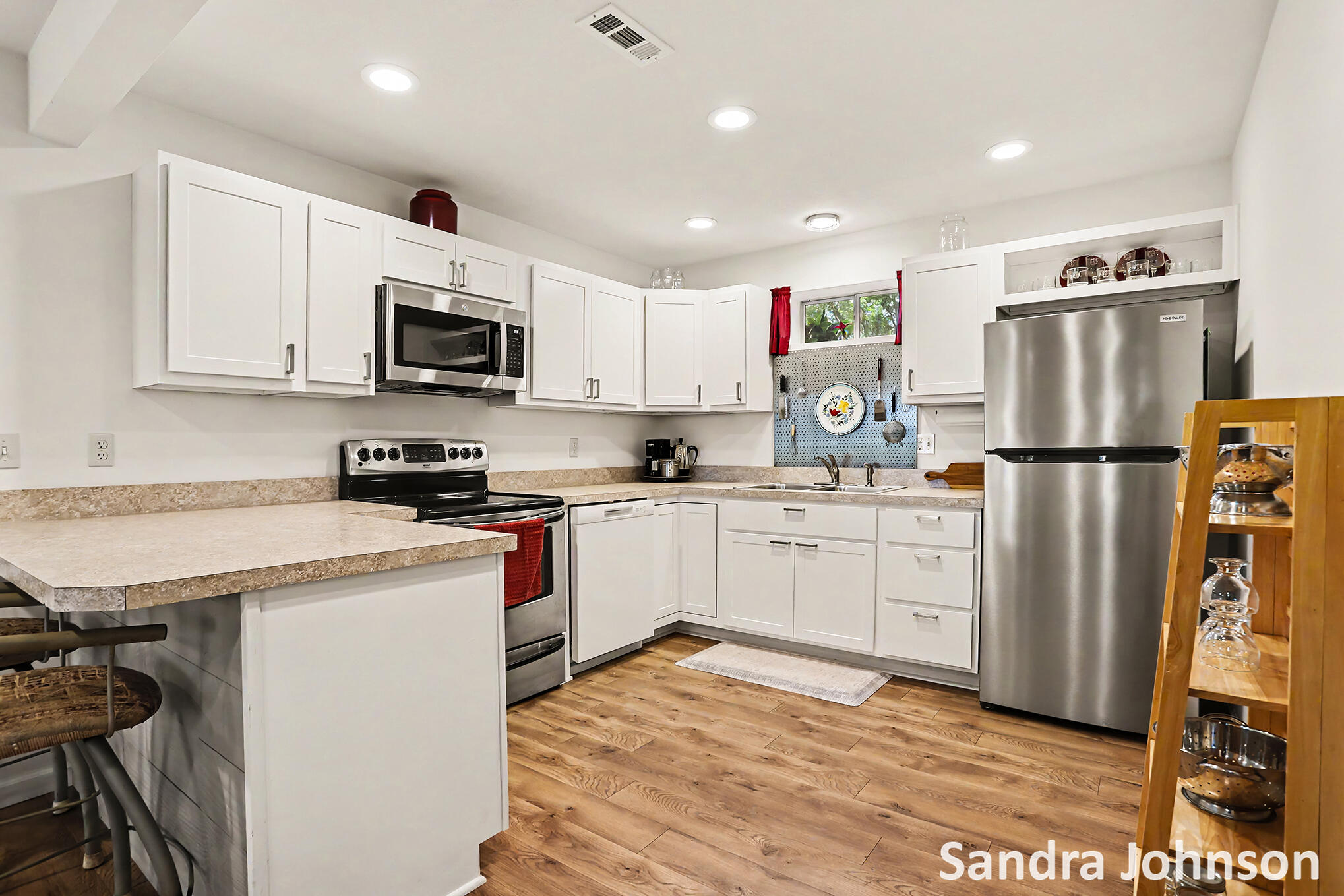 6180 Rook Road Plainwell, MI 49080 - Photo 10 of 34 Kitchen