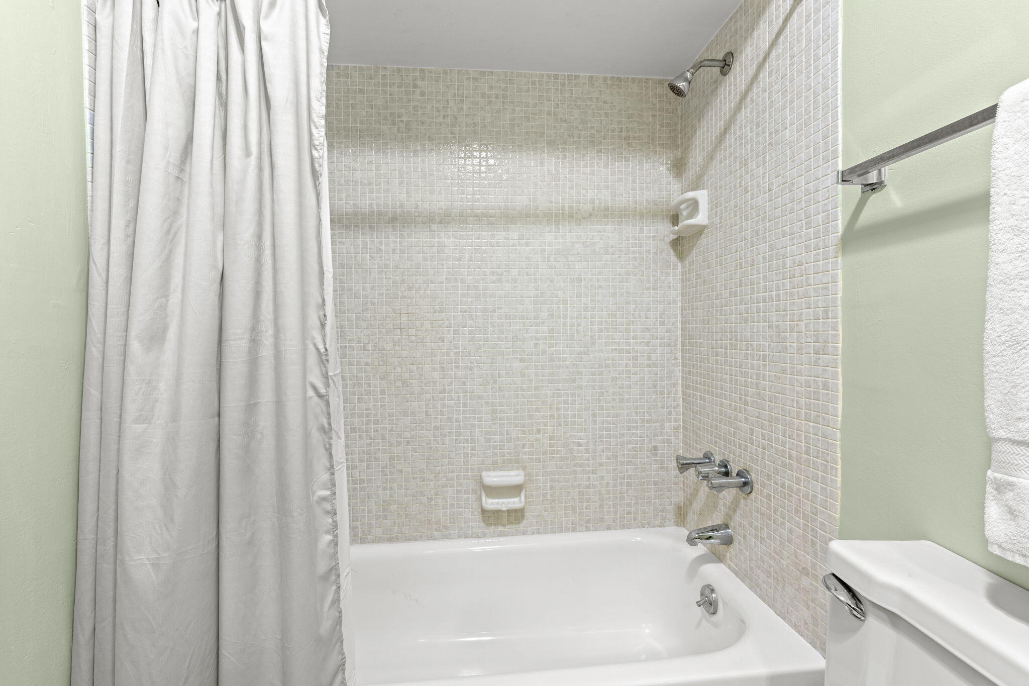 3 Greenway Village North, Unit 209 Royal Palm Beach, FL 33411 - Photo 20 of 33 Bathroom 2 a