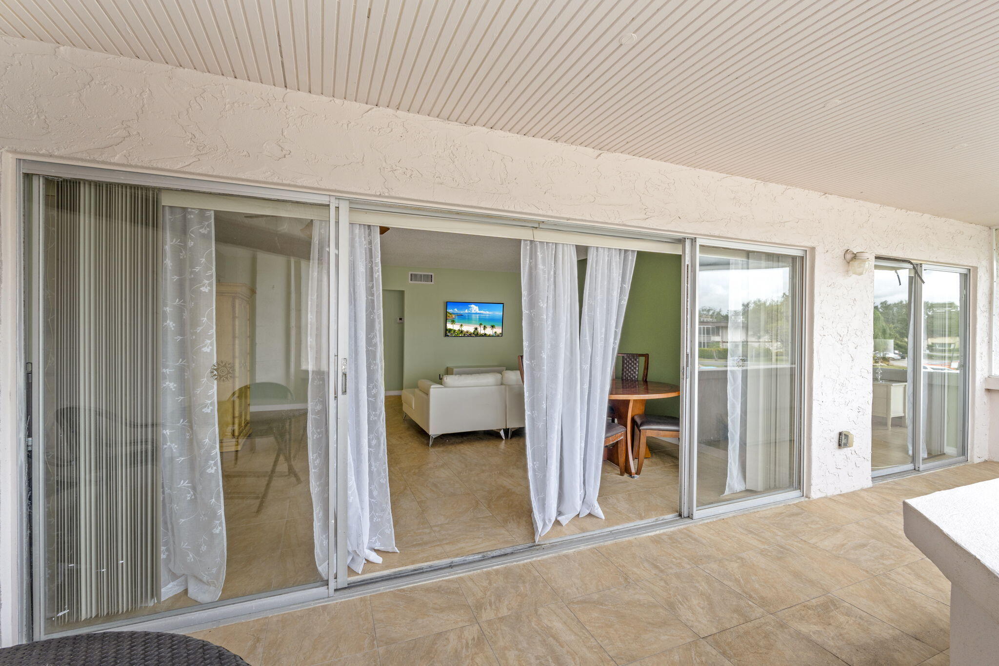 3 Greenway Village North, Unit 209 Royal Palm Beach, FL 33411 - Photo 25 of 33 Balcon 3