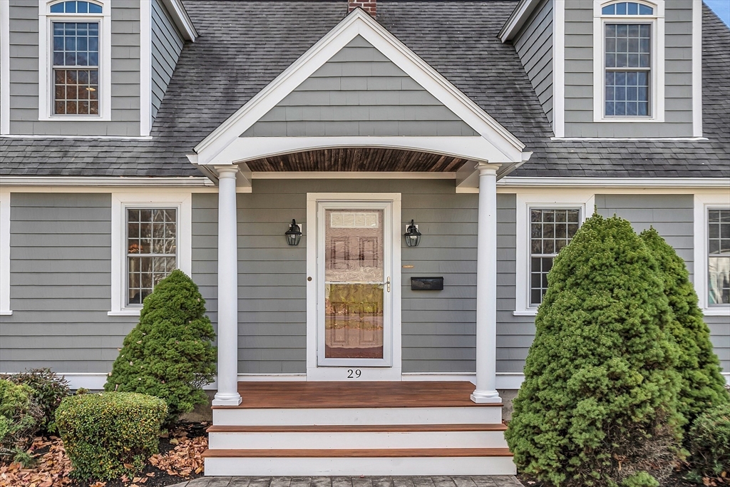 29 Faulkner Road North Andover, MA 01845 - Photo 4 of 13 Gallery Image 4