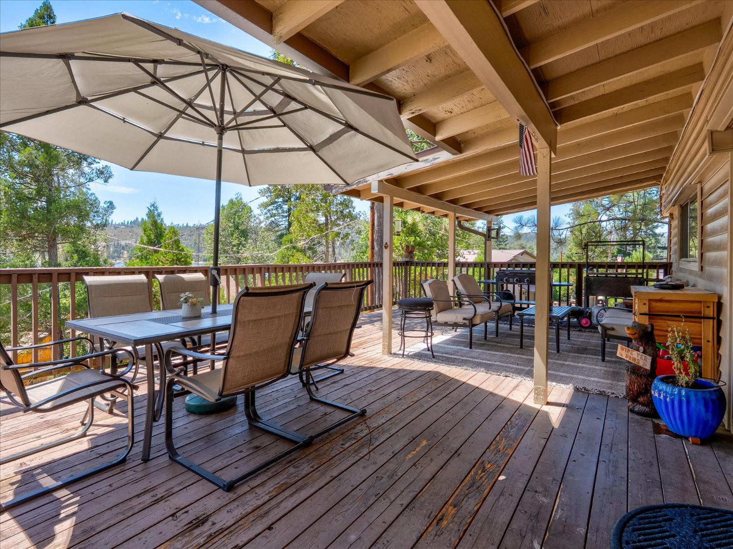 53746 Acorn Road Bass Lake, CA 93604 - Photo 6 of 39 Gallery Image 6