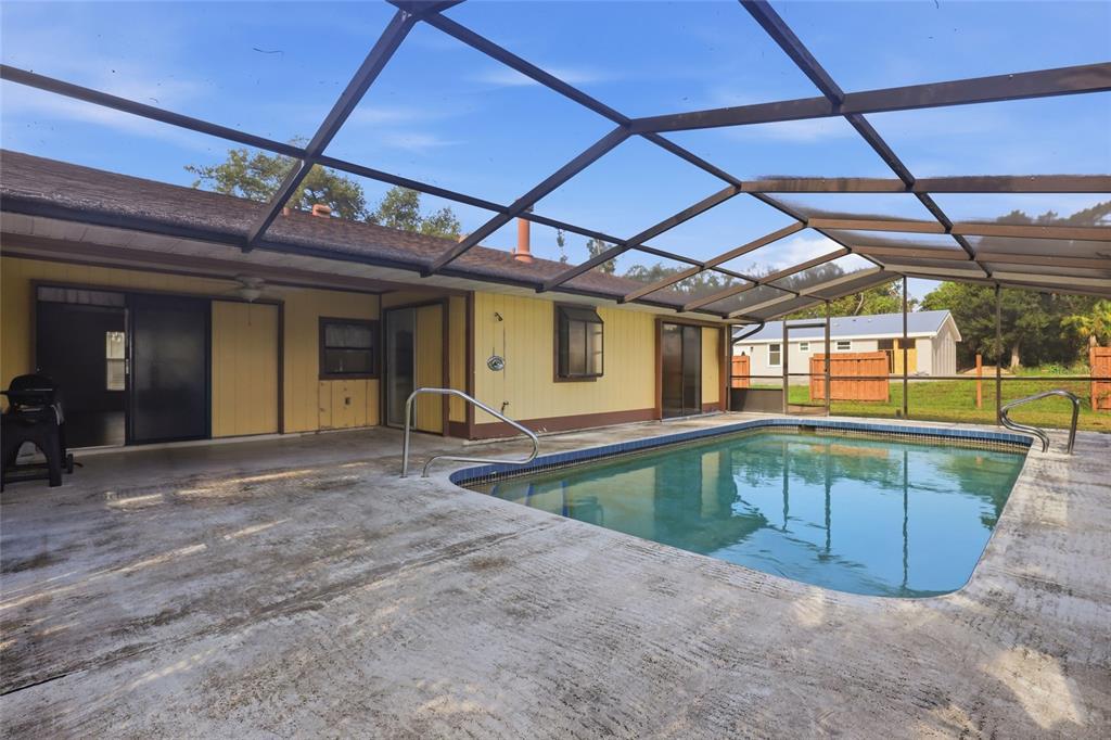 2951 Gocio Road Sarasota, FL 34235 - Photo 32 of 49