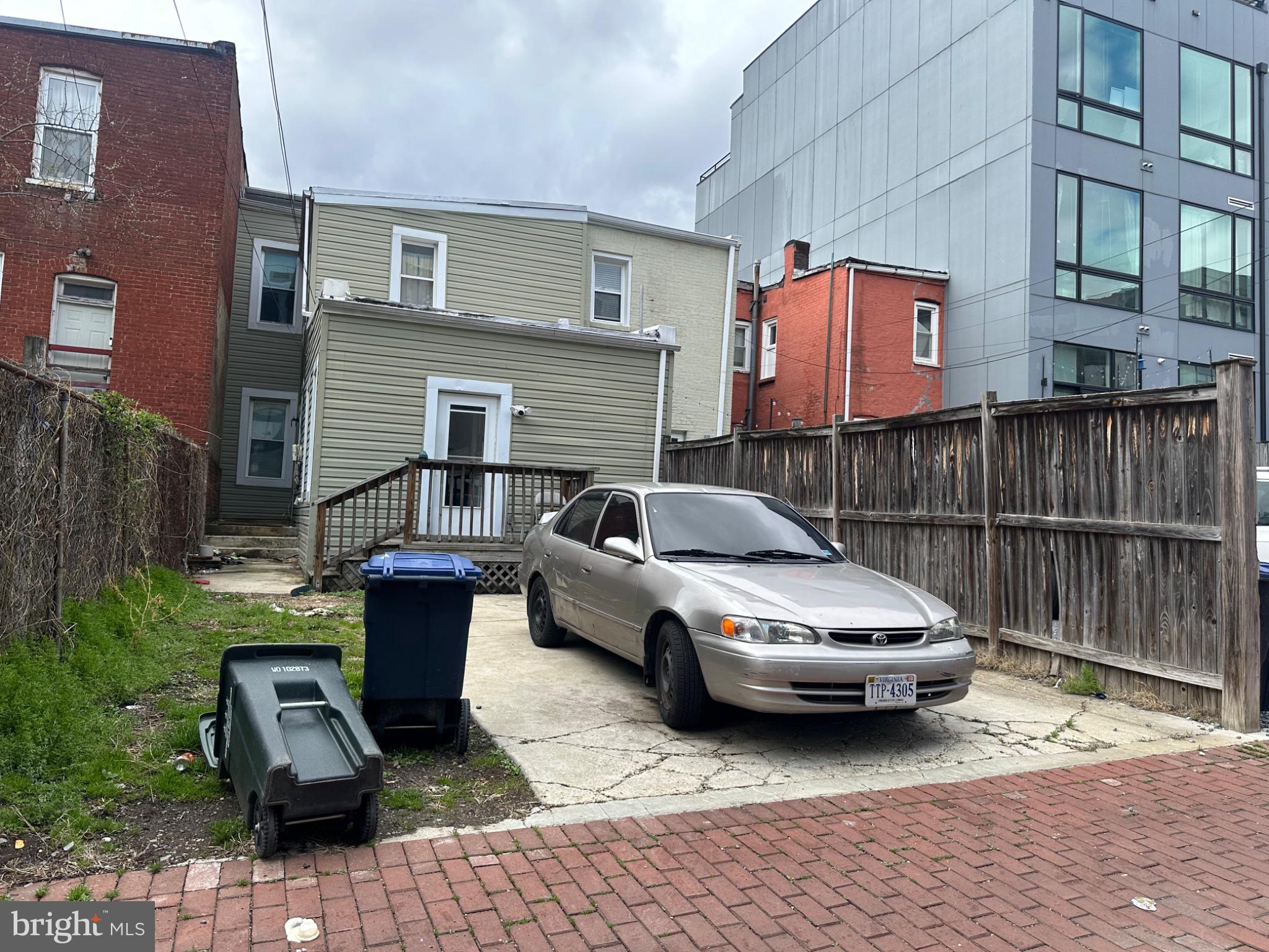 2225 12th Street Northwest Washington, DC 20009 - Photo 6 of 9 a view of a patio with a couch