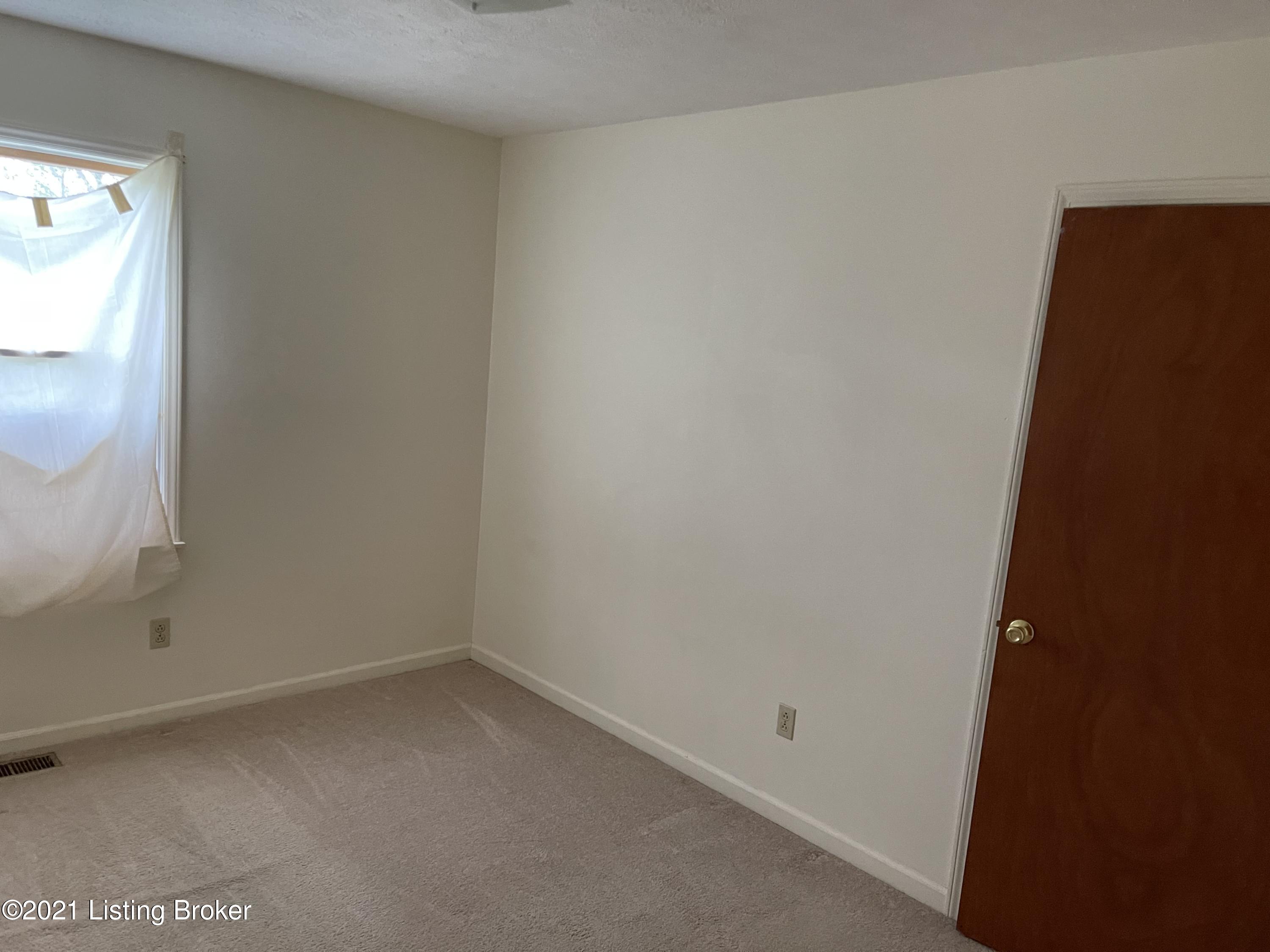 1360 Tracy Road Lawrenceburg, KY 40342 - Photo 13 of 22 22