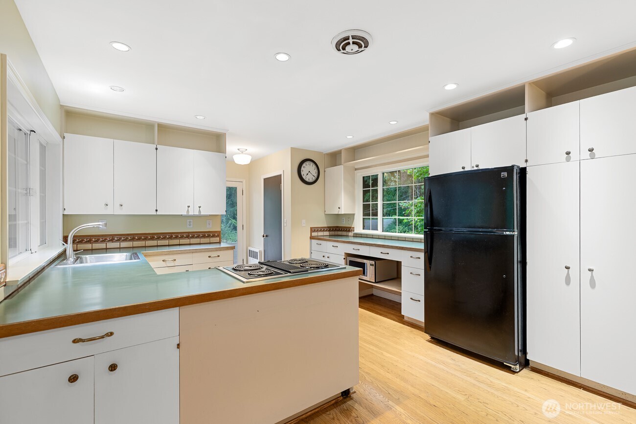 23607 3rd Avenue Southeast Bothell, WA 98021 - Photo 20 of 27 Gallery Image 20