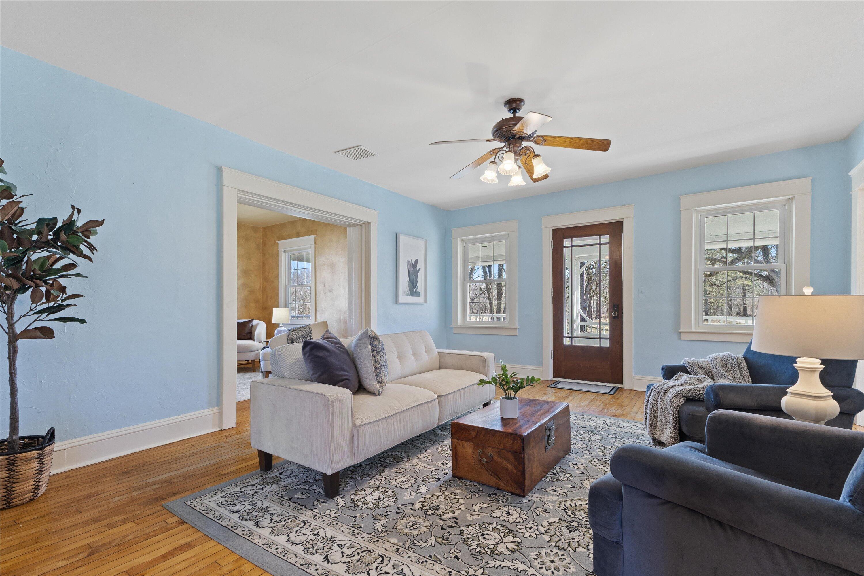 S38W31902 Wern Way Genesee, WI 53189 - Photo 7 of 67 Living Room
