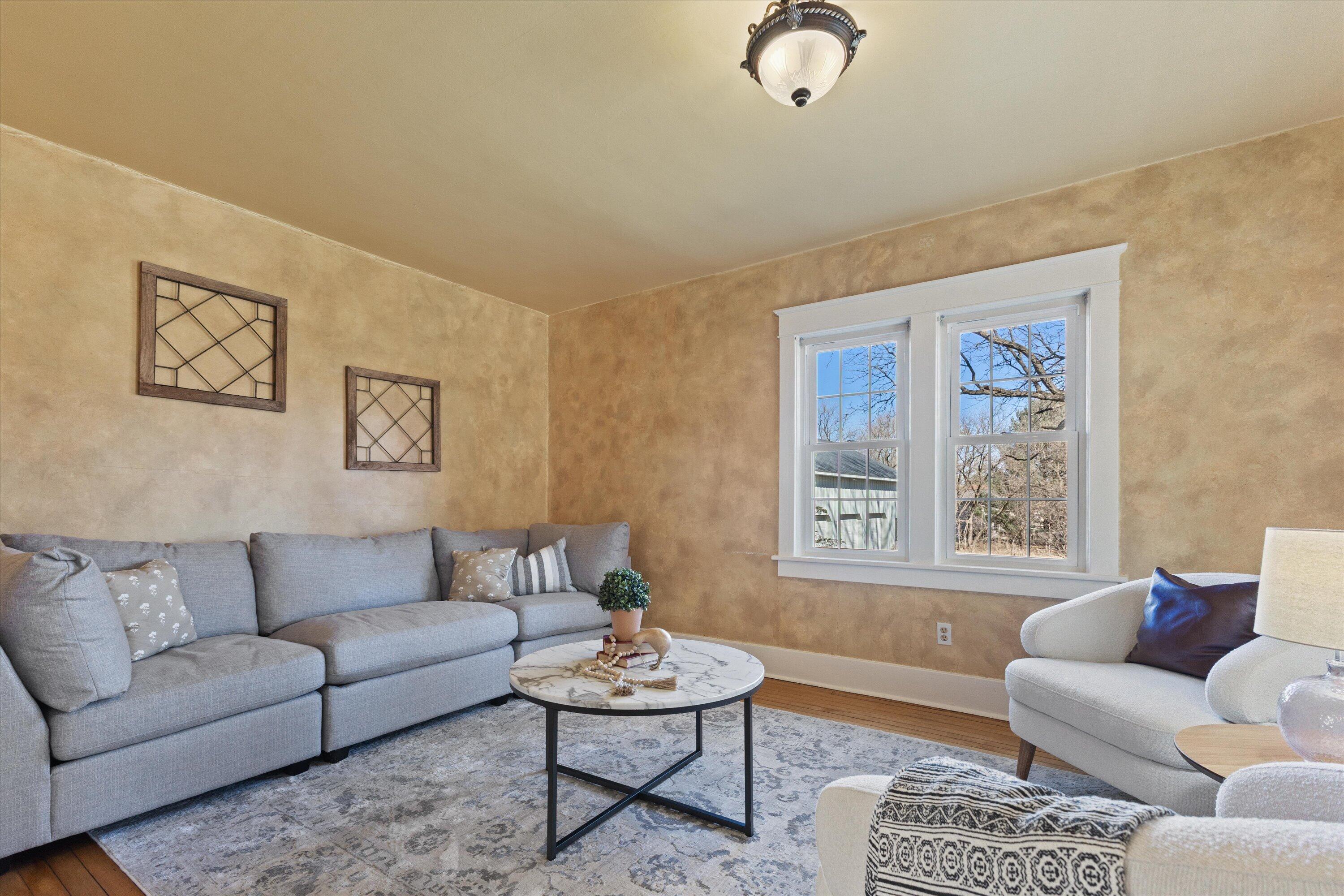 S38W31902 Wern Way Genesee, WI 53189 - Photo 8 of 67 Family Room