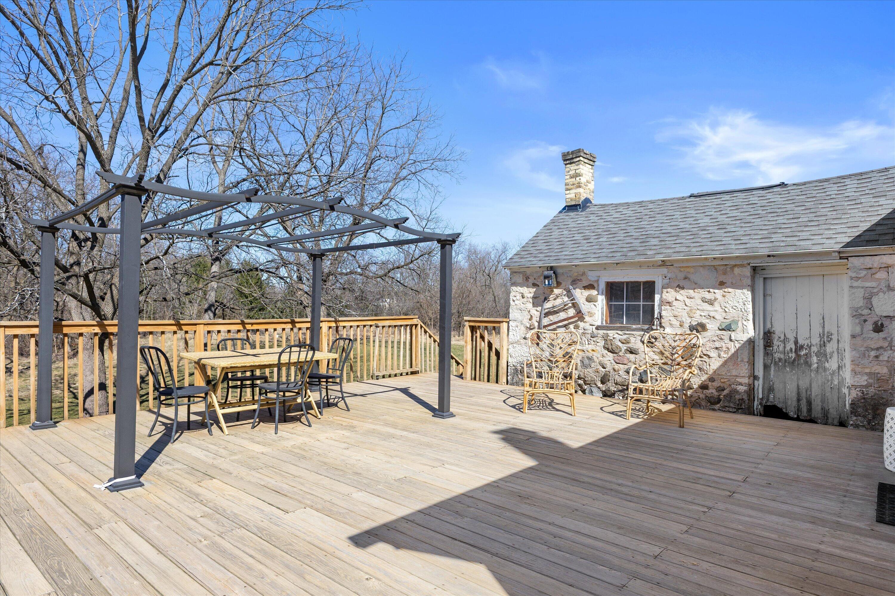 S38W31902 Wern Way Genesee, WI 53189 - Photo 47 of 67 deck with pergola