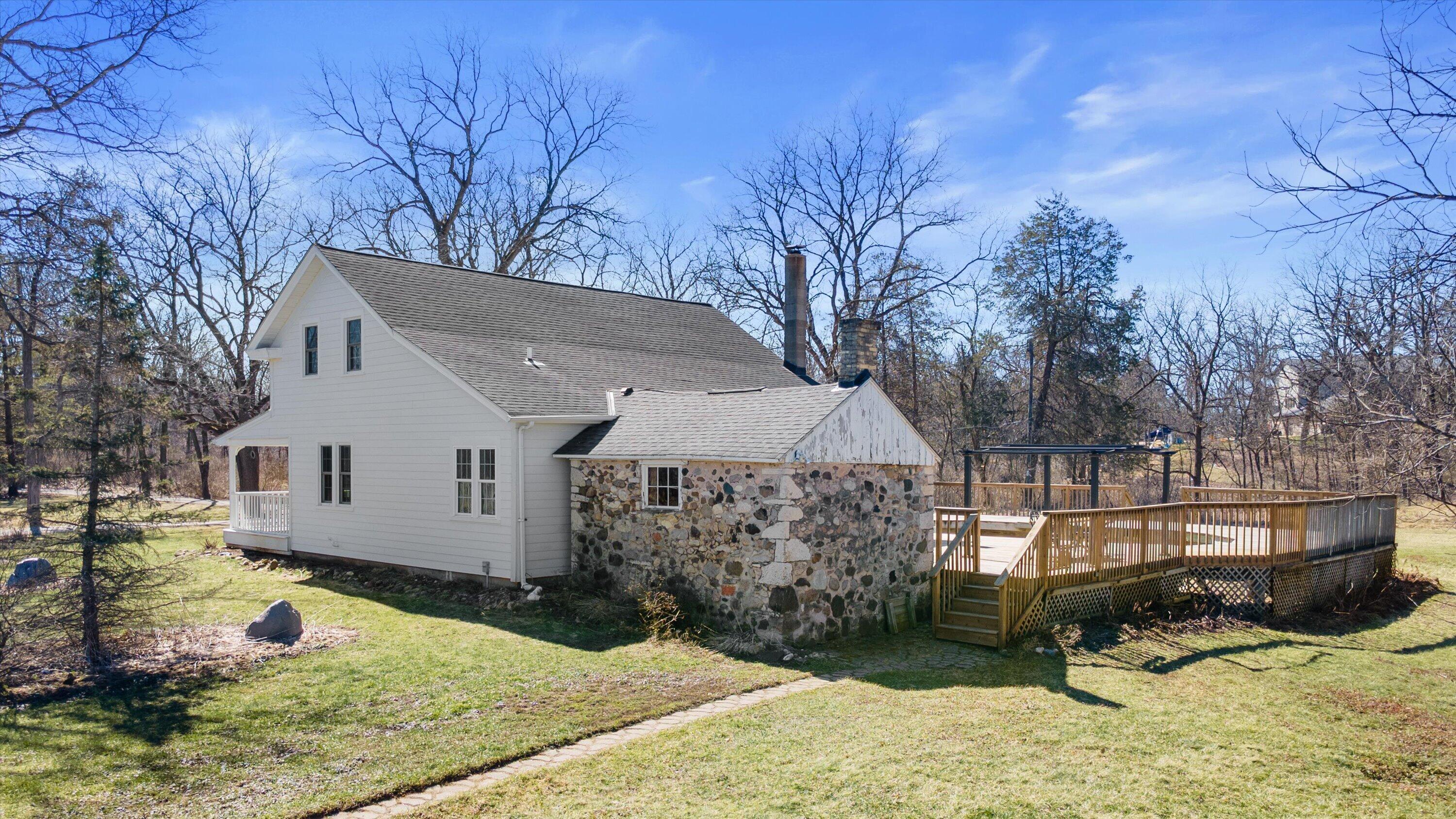S38W31902 Wern Way Genesee, WI 53189 - Photo 51 of 67 side of house