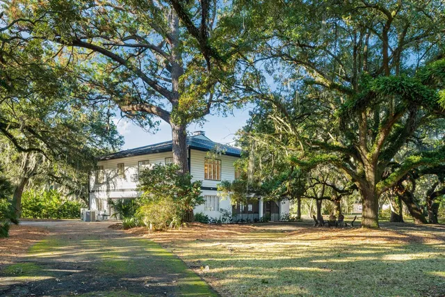 $2,400,000 | 2545 North Hobson Avenue, North Charleston, SC 29405