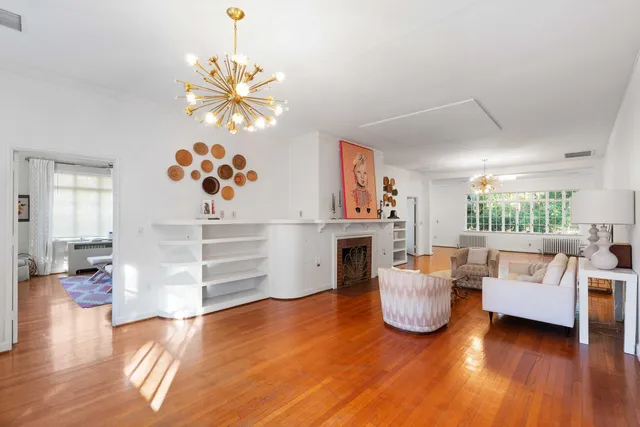 $2,400,000 | 2545 North Hobson Avenue, North Charleston, SC 29405