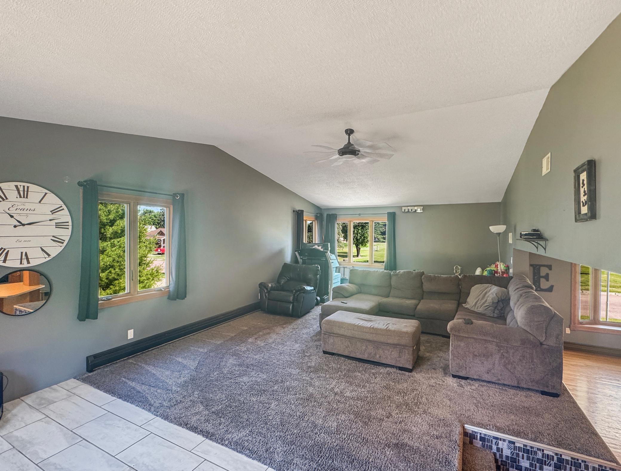2832 Mill Street Slayton, MN 56172 - Photo 6 of 23