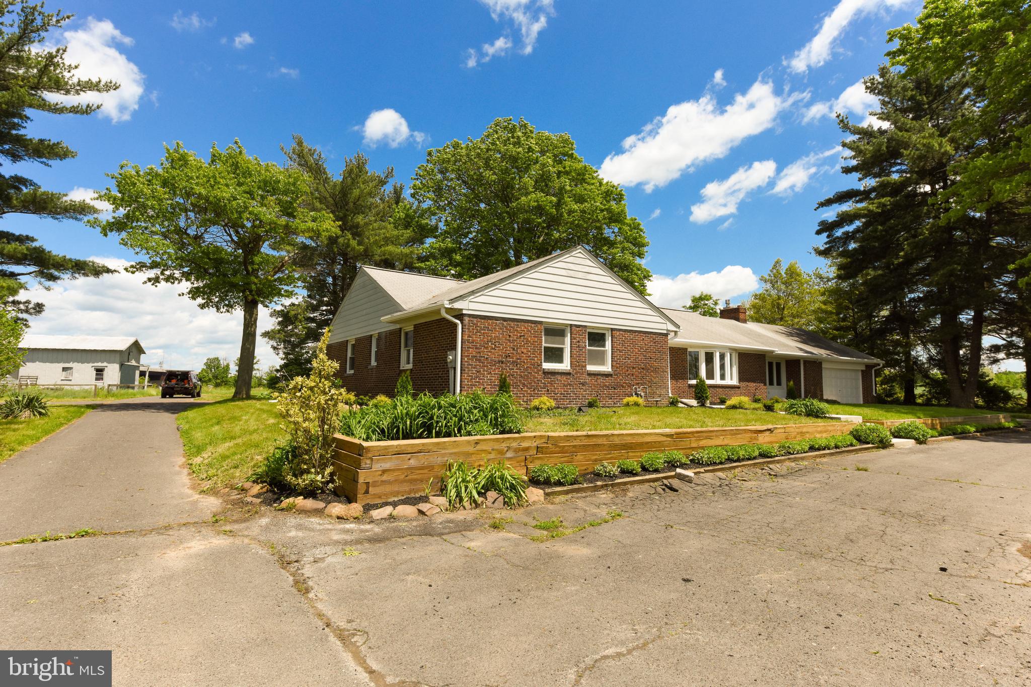 1244 Hedding Road Columbus, NJ 08022 - Photo 8 of 74