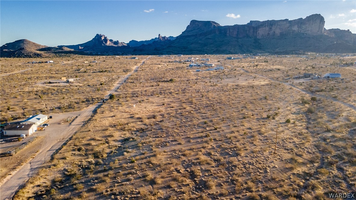 1533 Growler Road Golden Valley, AZ 86413 - Photo 10 of 17 a view of sky view