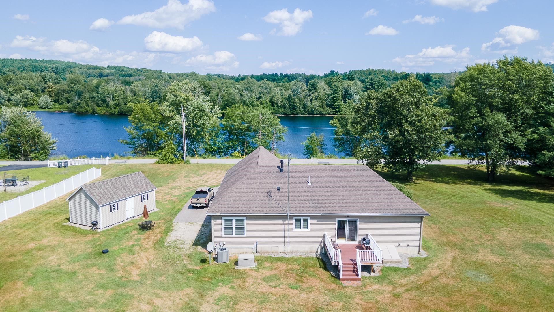 58 Edgewater Drive, Unit 58 Hooksett, NH 03106 - Photo 4 of 35