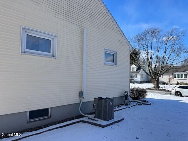 39 Clayton Place Albany, NY 12209 - Photo 16 of 19 side of house