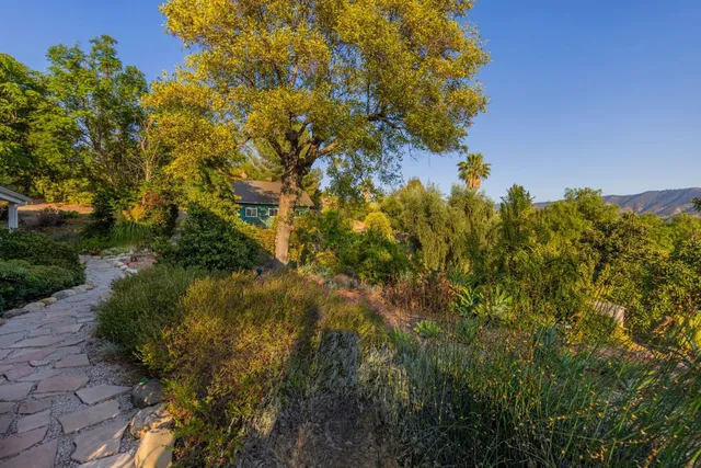 $2,295,000 | 1881 Meiners Road, Ojai, CA 93023