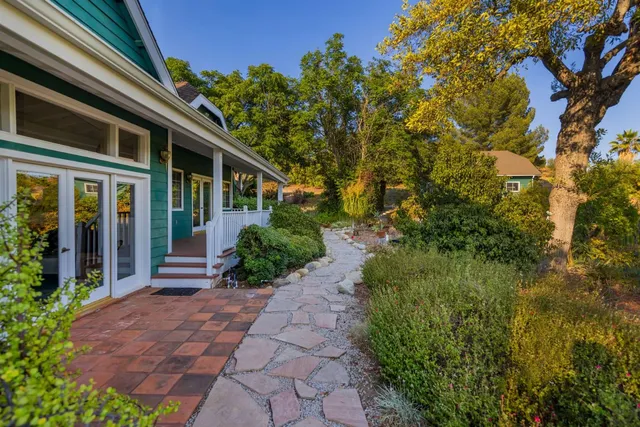 $2,295,000 | 1881 Meiners Road, Ojai, CA 93023