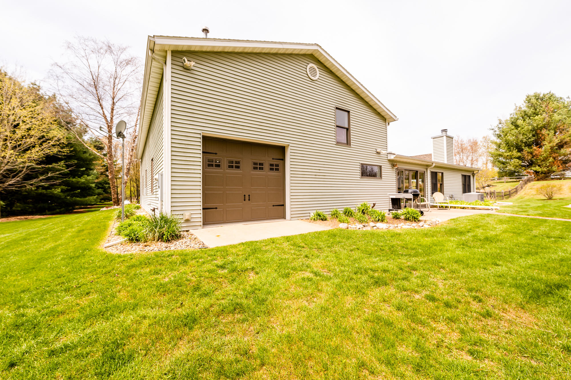 2811 Fairview Road Eau Claire, MI 49111 - Photo 30 of 35 Fairlawn-133