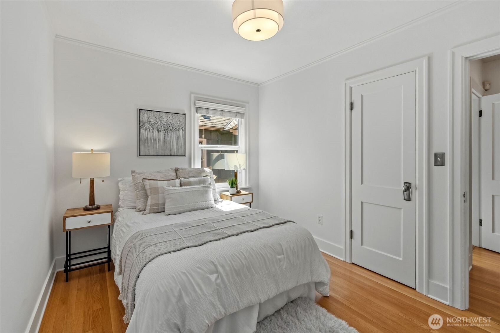 1906 44th Avenue Southwest Seattle, WA 98116 - Photo 22 of 38
