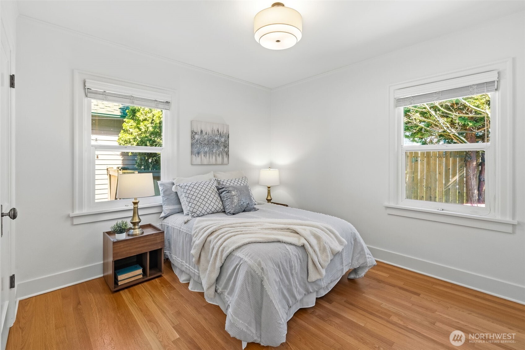 1906 44th Avenue Southwest Seattle, WA 98116 - Photo 24 of 38