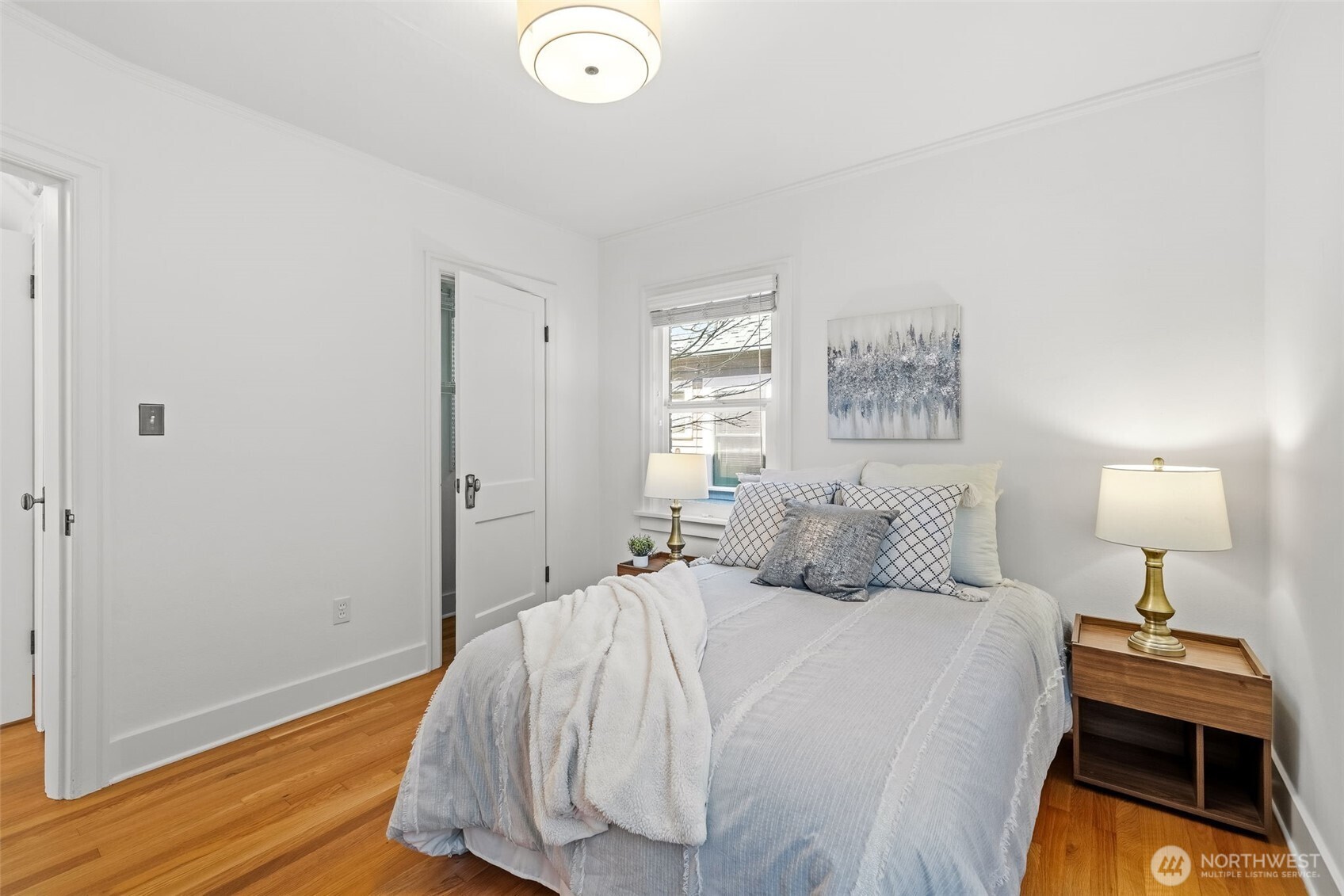 1906 44th Avenue Southwest Seattle, WA 98116 - Photo 25 of 38