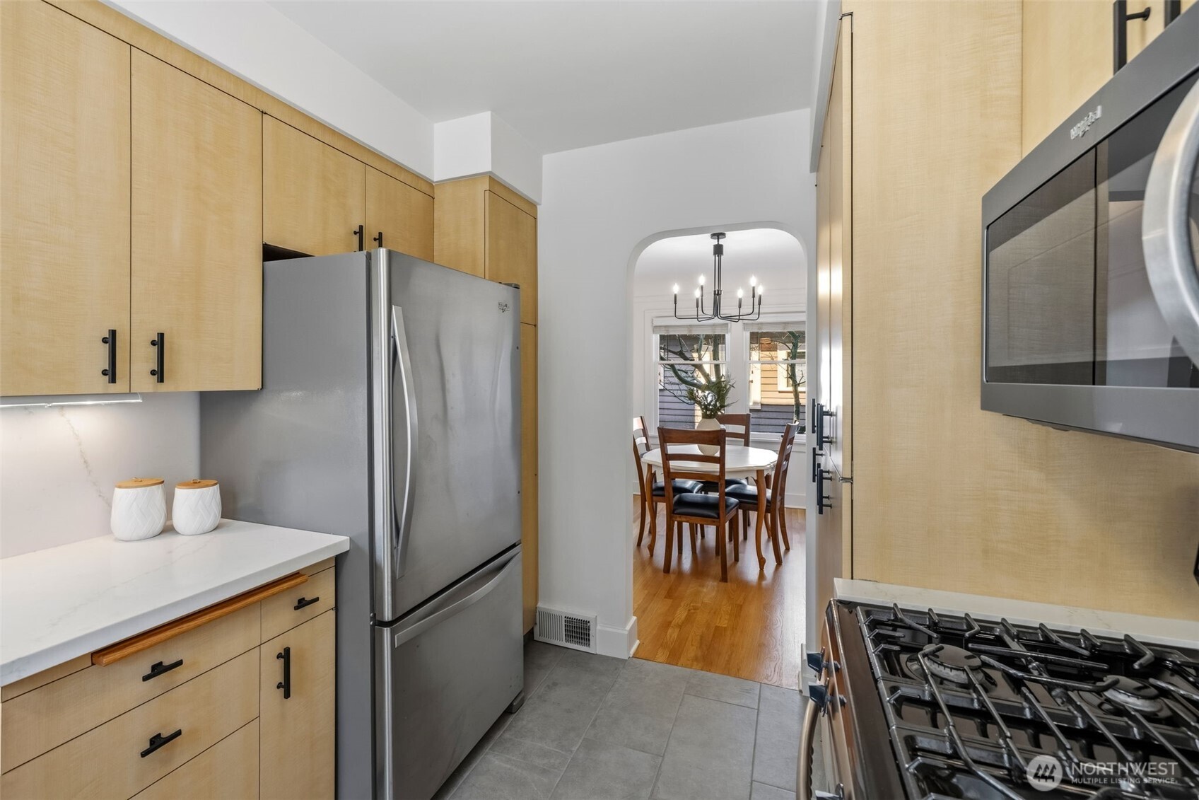 1906 44th Avenue Southwest Seattle, WA 98116 - Photo 10 of 38