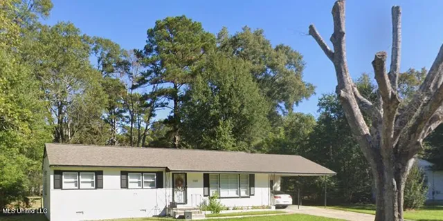 $94,900 | 160 Wildwood Circle, Jackson, MS 39212