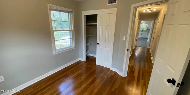 $94,900 | 160 Wildwood Circle, Jackson, MS 39212