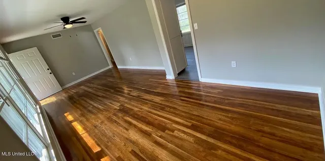 $94,900 | 160 Wildwood Circle, Jackson, MS 39212