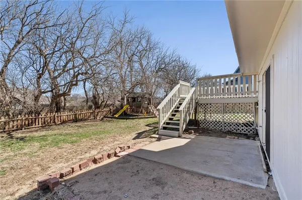 $325,000 | 901 Pine Crest Avenue, Kearney, MO 64060