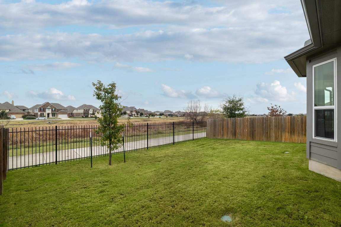 4001 Birdwatch Loop, Unit 33 Pflugerville, TX 78660 - Photo 30 of 33
