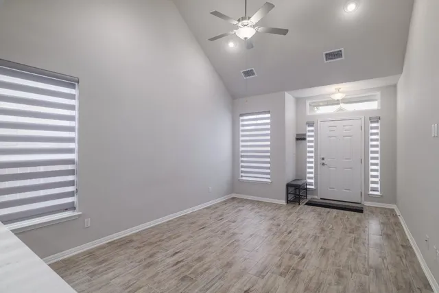 $2,400 | 4001 Birdwatch Loop, Unit 33, Pflugerville, TX 78660