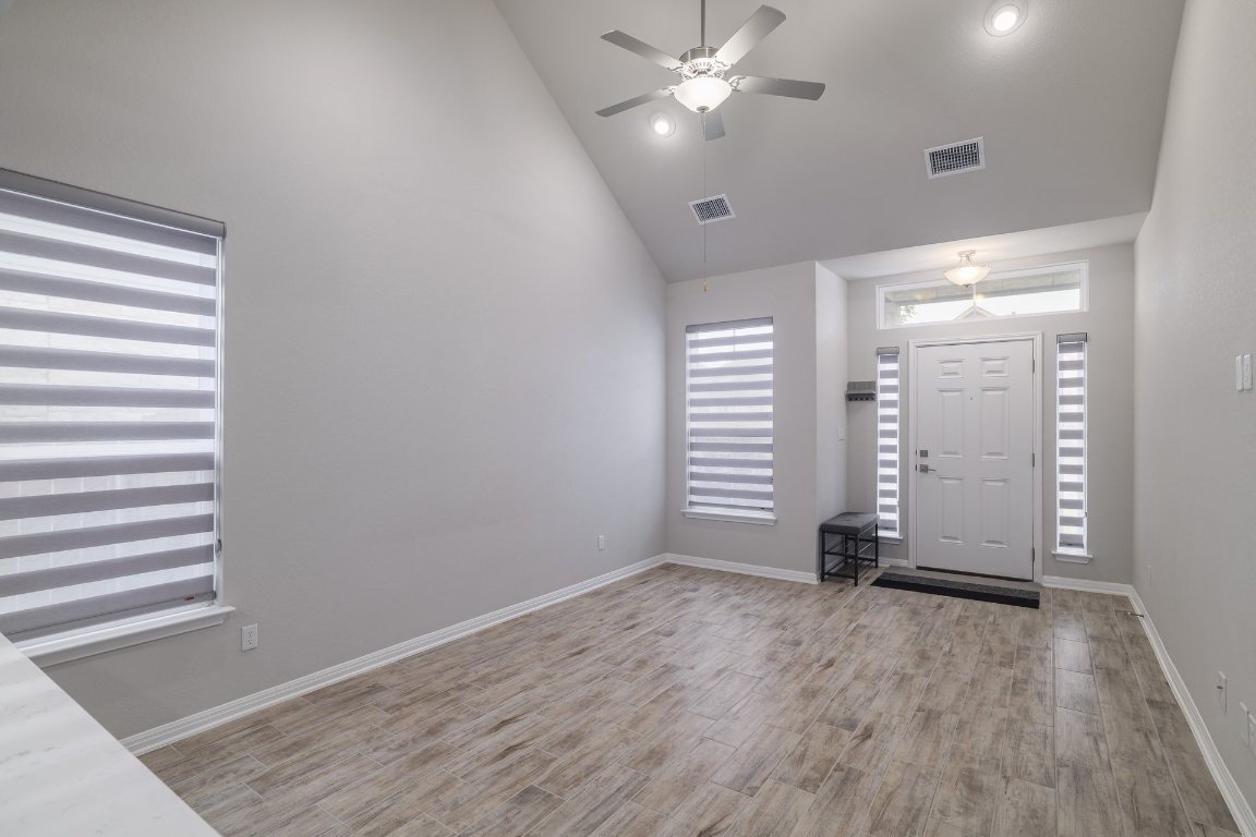 4001 Birdwatch Loop, Unit 33 Pflugerville, TX 78660 - Photo 4 of 33