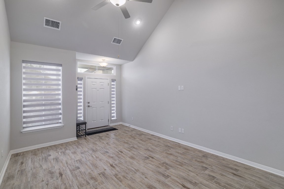 4001 Birdwatch Loop, Unit 33 Pflugerville, TX 78660 - Photo 5 of 33