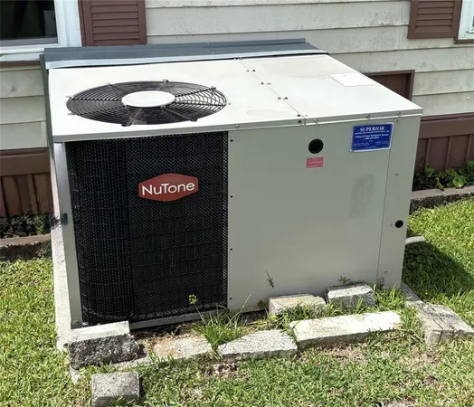 $169,000 | 161 Hickory Gate Drive, Palm Harbor, FL 34684