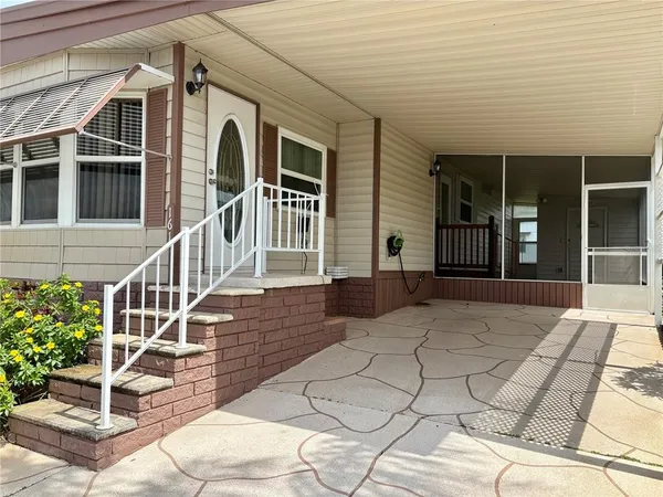 $169,000 | 161 Hickory Gate Drive, Palm Harbor, FL 34684