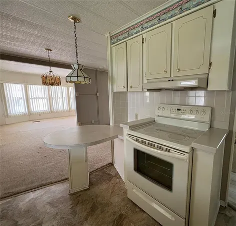 $169,000 | 161 Hickory Gate Drive, Palm Harbor, FL 34684