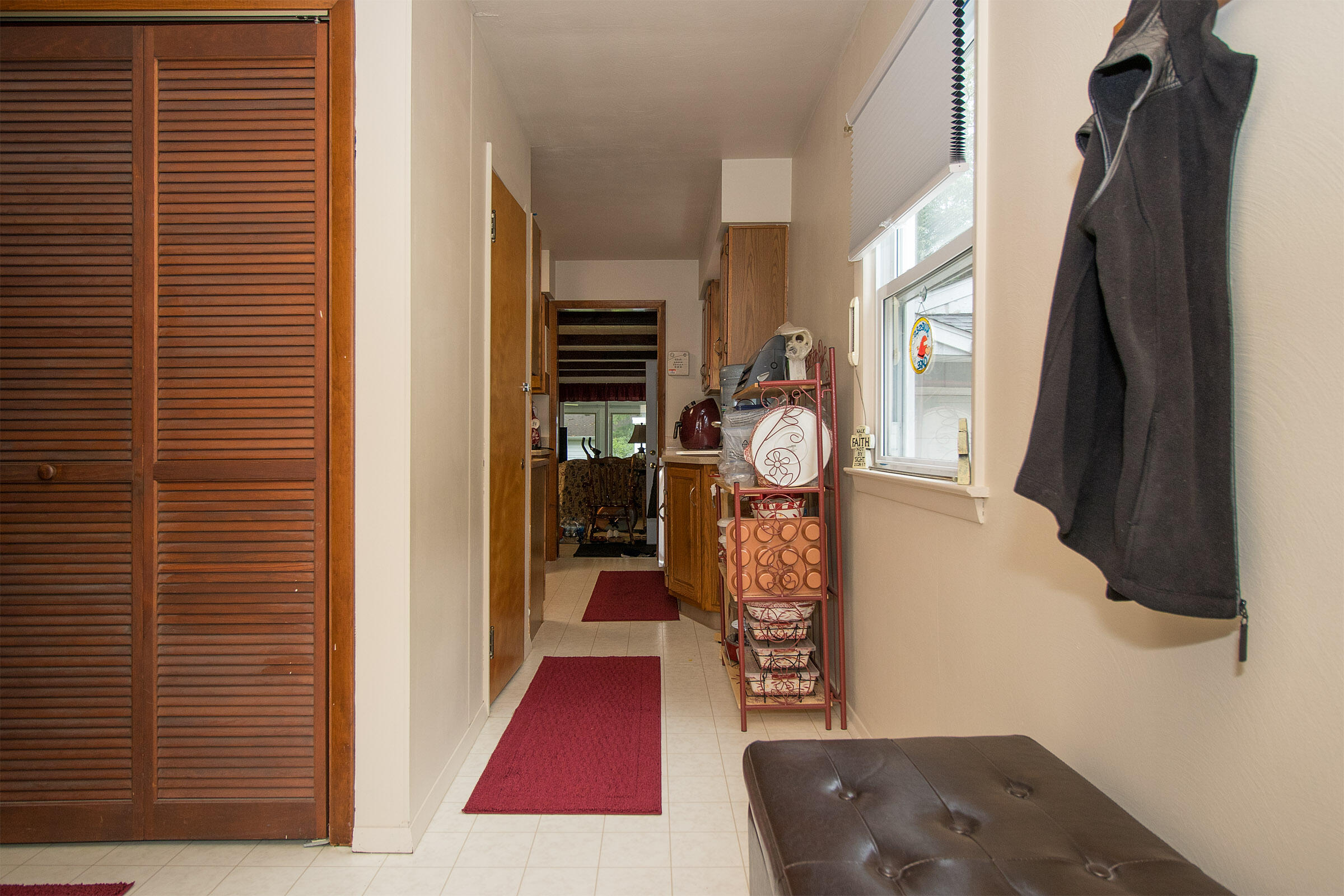 323 North 28th Street Springfield, MI 49037 - Photo 7 of 16 Front Hallway