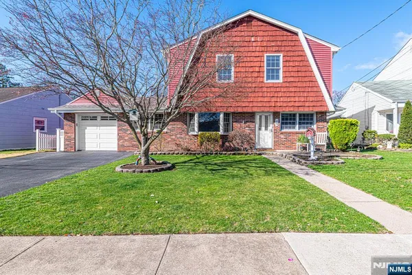 $650,000 | 49 Meakin Avenue, Rochelle Park, NJ 07662