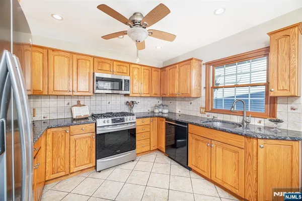 $650,000 | 49 Meakin Avenue, Rochelle Park, NJ 07662