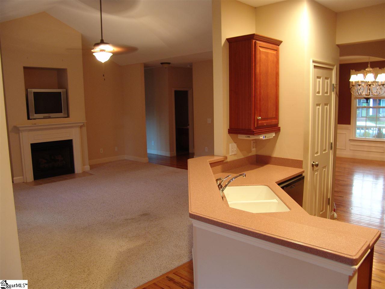 335 Mellow Way Greer, SC 29651 - Photo 6 of 18 Gallery Image 6