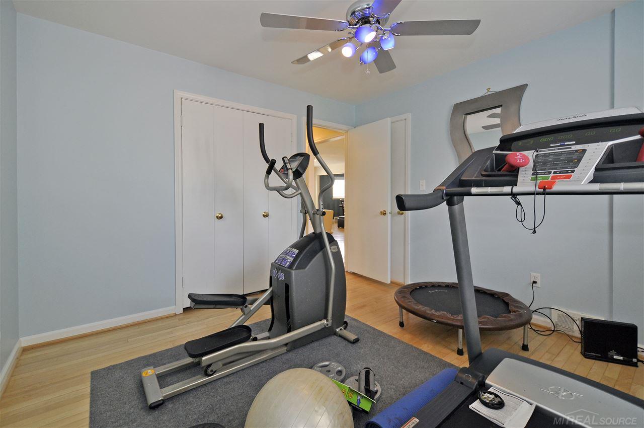 798 Middlesex Road Grosse Pointe Park, MI 48230 - Photo 21 of 36