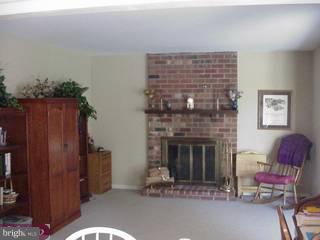 1146 Warren Road West Chester, PA 19382 - Photo 4 of 6 Gallery Image 4